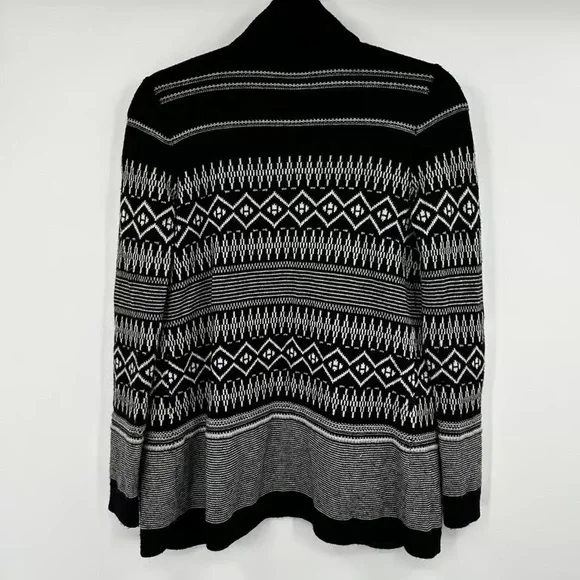 Men's Black and White Patterned Sweater - Picture 2 of 2